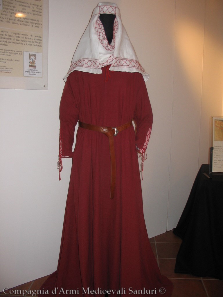 Sanluri  - Mostra abiti 2009